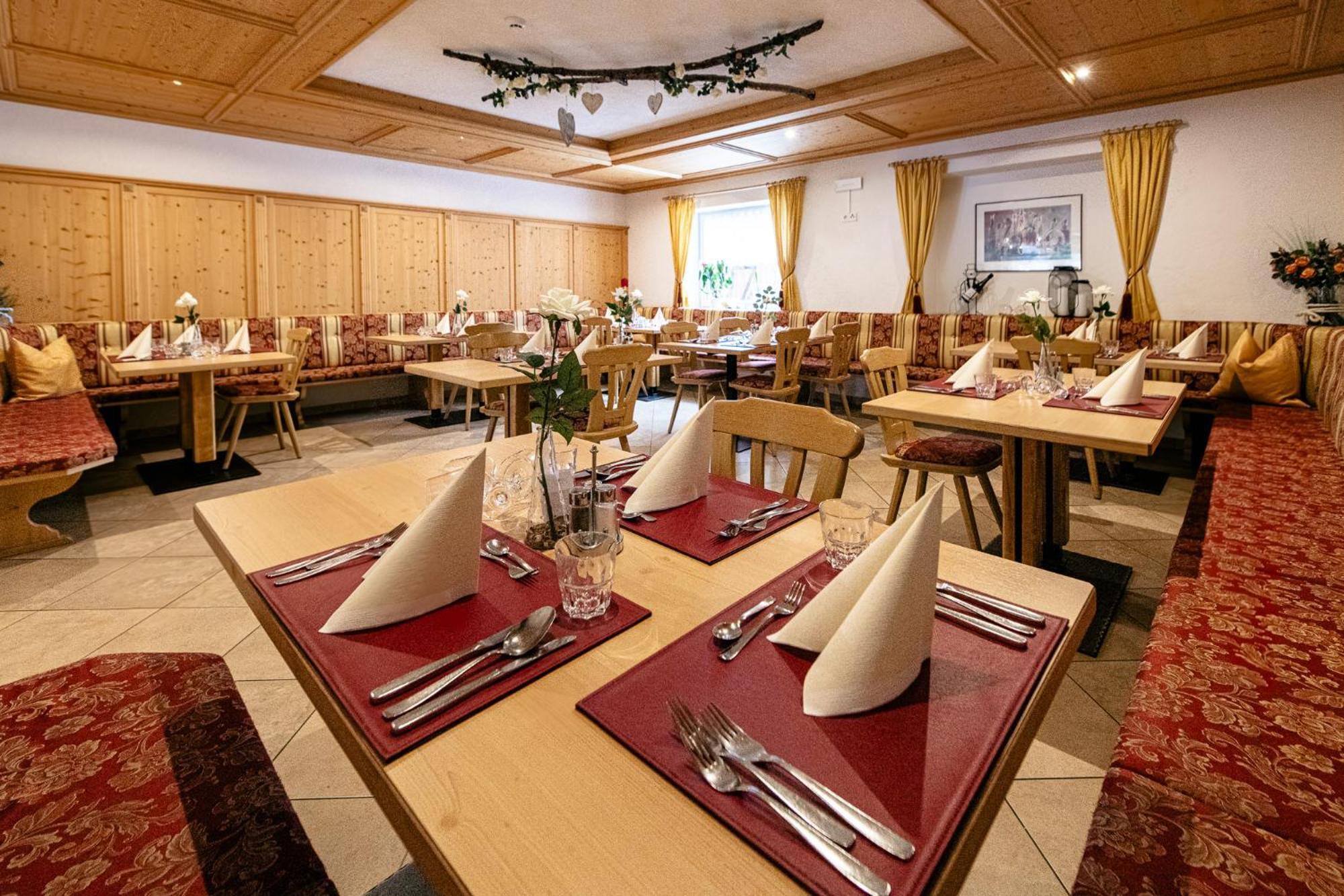 Hotel Bacher Riva di Tures Dış mekan fotoğraf