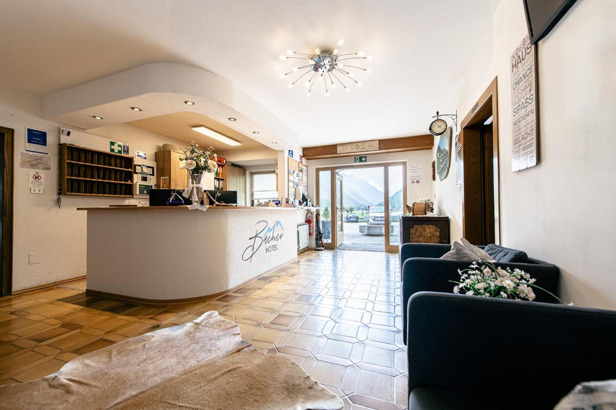 Hotel Bacher Riva di Tures Dış mekan fotoğraf